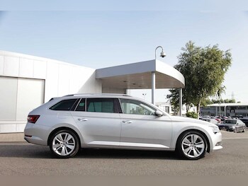 Used Skoda Superb 2017 for sale - 77316838: Photo