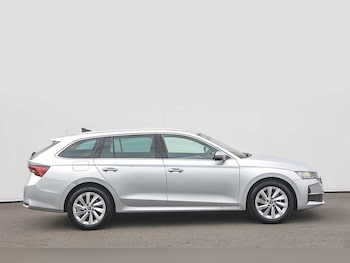 Used Skoda Octavia 2025 for sale - 76679019: Photo