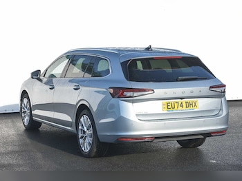 Used Skoda Superb 2024 for sale - 77476928: Photo