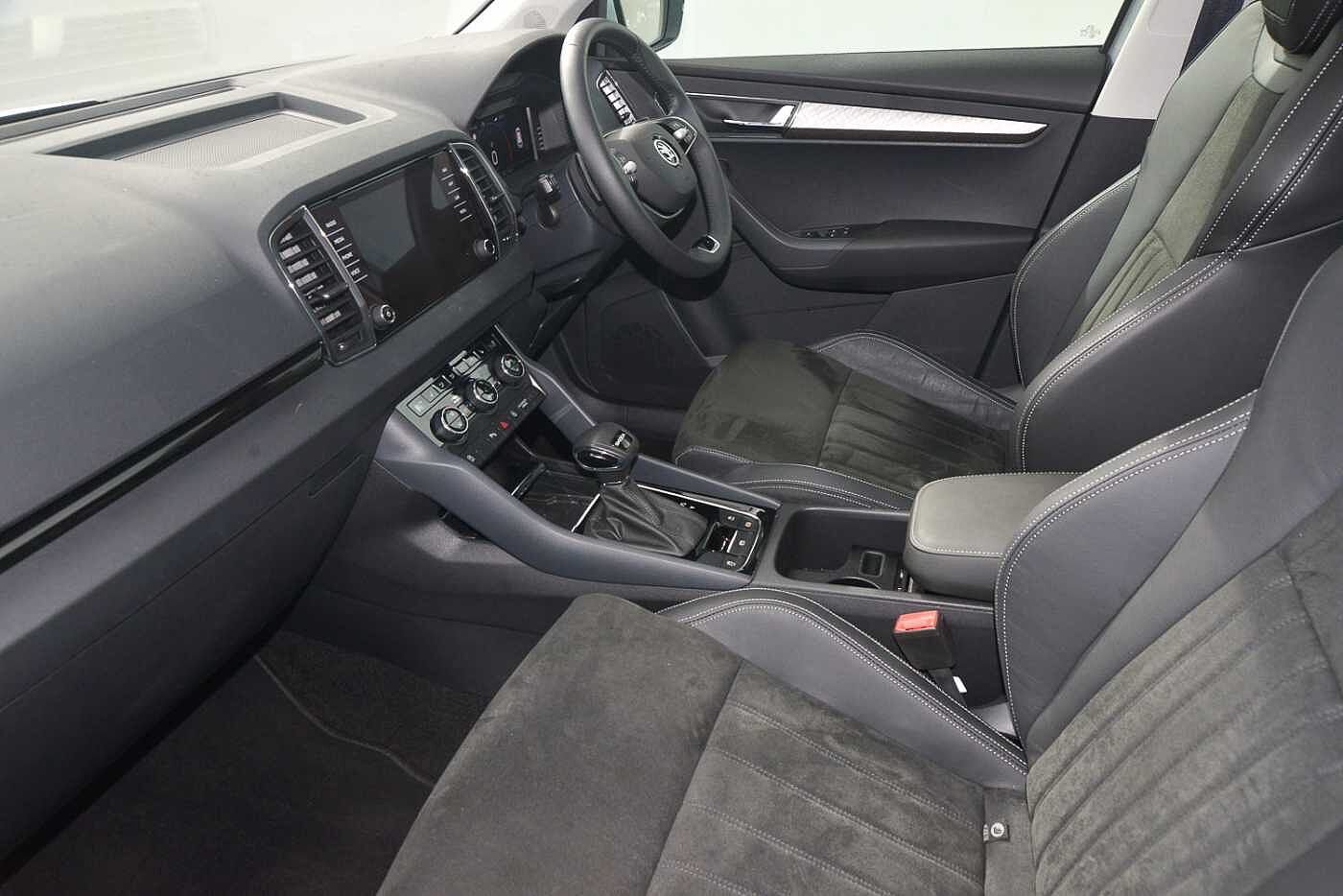 Used Skoda Karoq 2024 for sale - 76677263: Photo 2