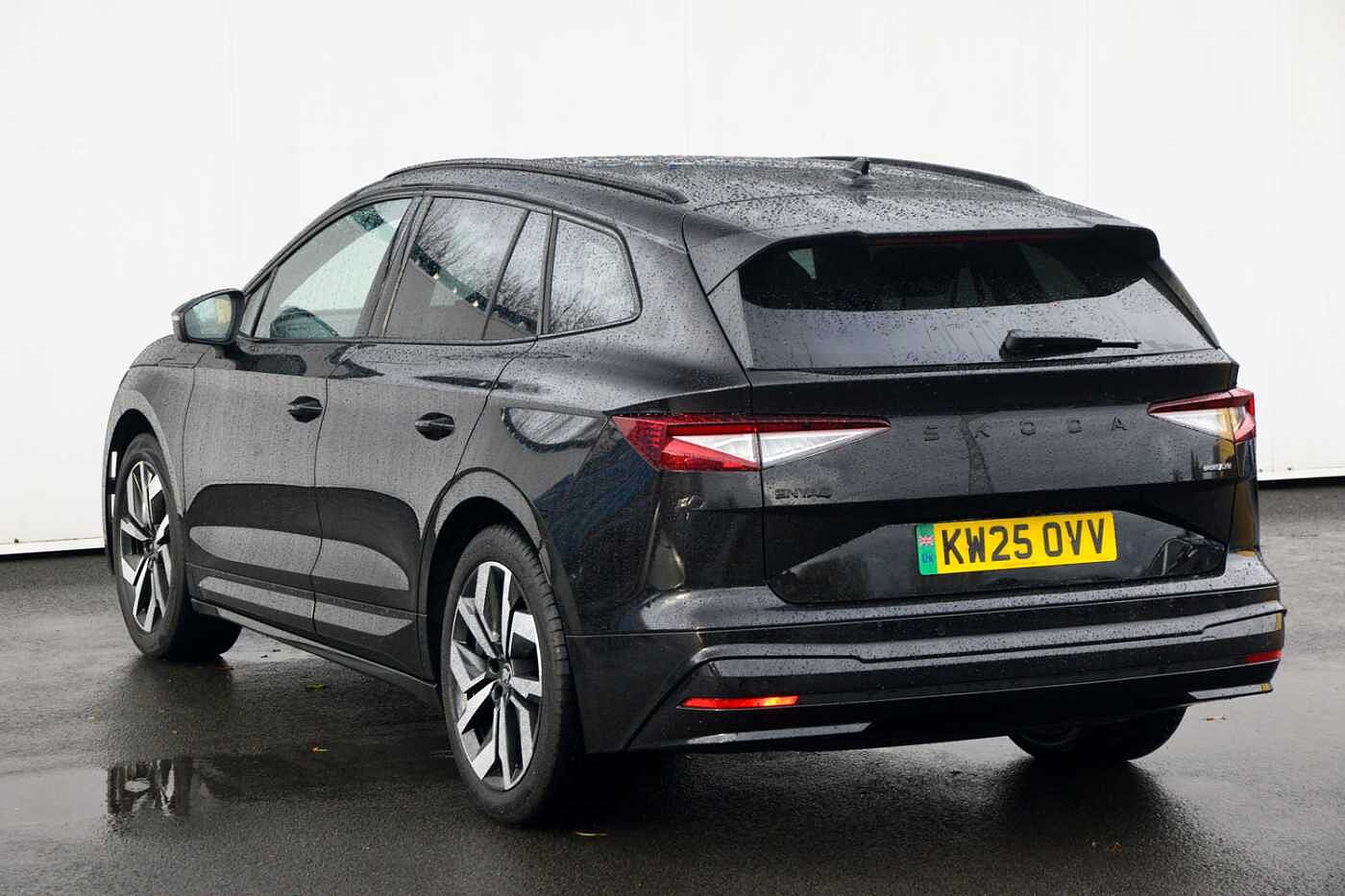 Used Skoda Enyaq 2025 for sale - 76957422: Photo 3
