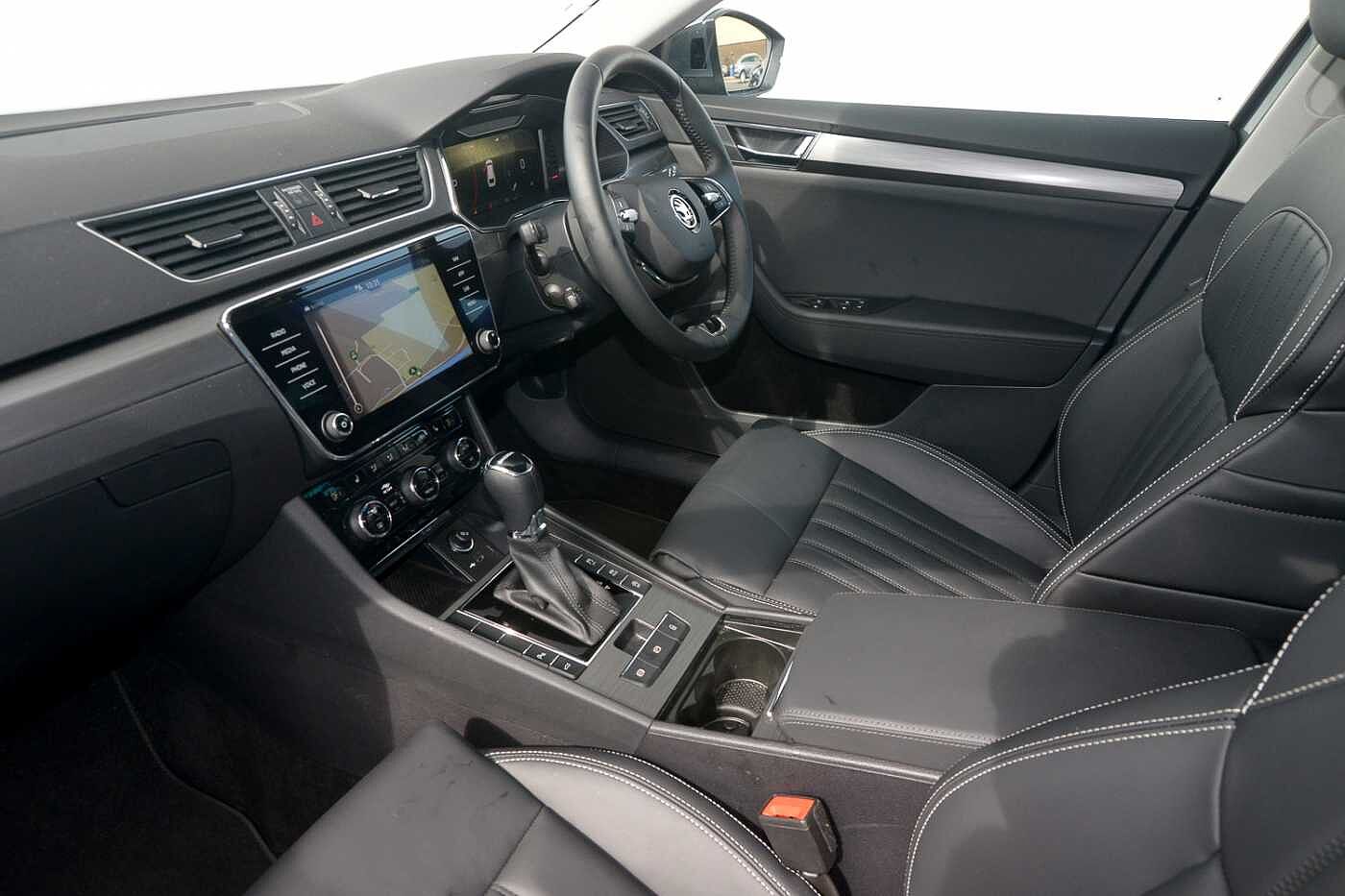 Used Skoda Superb 2023 for sale - 77417405: Photo 2