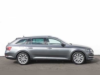 Used Skoda Superb 2023 for sale - 77417405: Photo