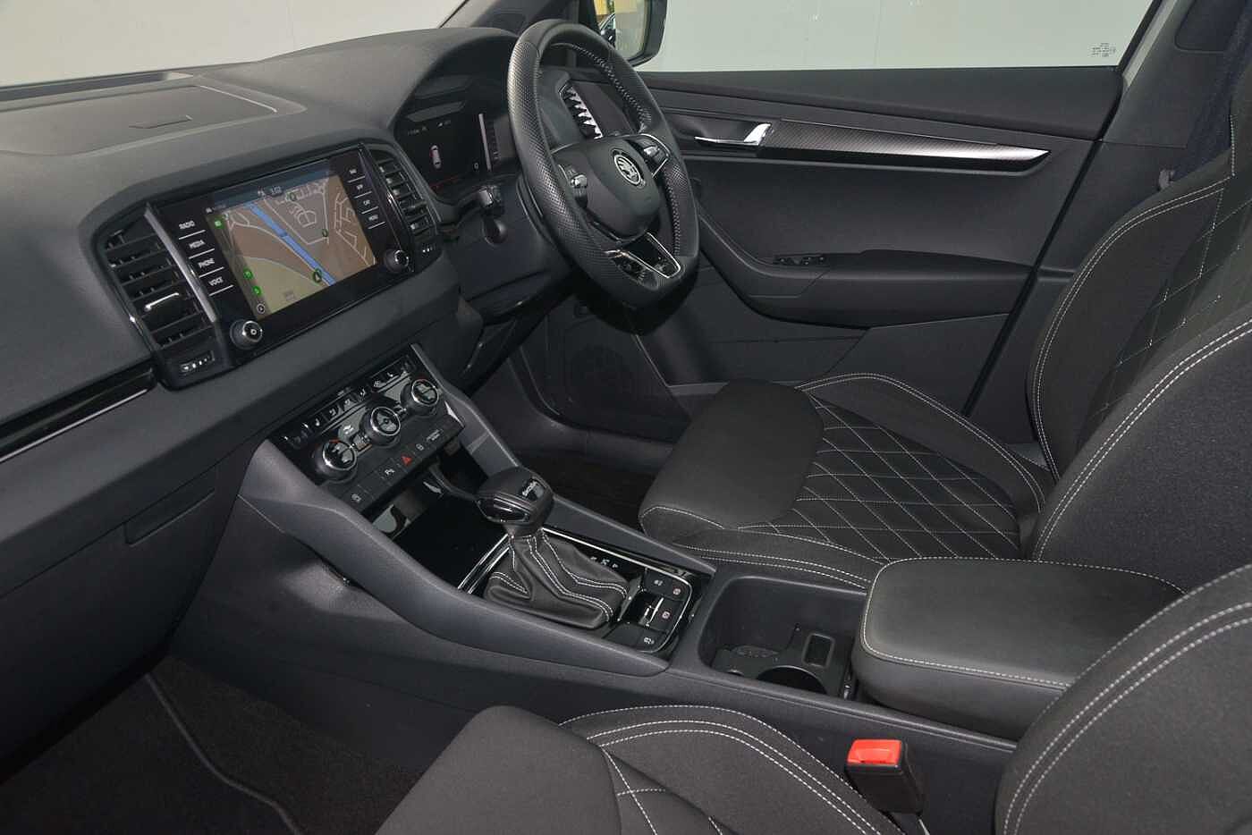 Used Skoda Karoq 2023 for sale - 76675636: Photo 2