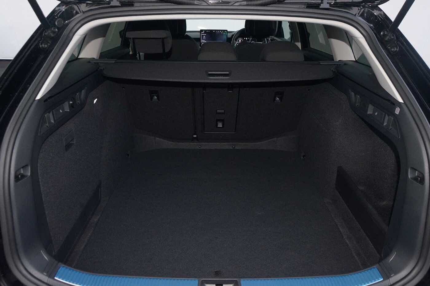 Used Skoda Superb 2024 for sale - 76677502: Photo 9