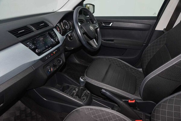 Used Skoda Fabia 2018 for sale - 76287477: Photo 2