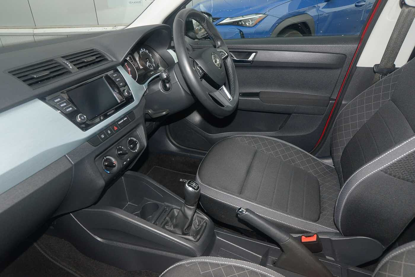 Used Skoda Fabia 2018 for sale - 77788964: Photo 2