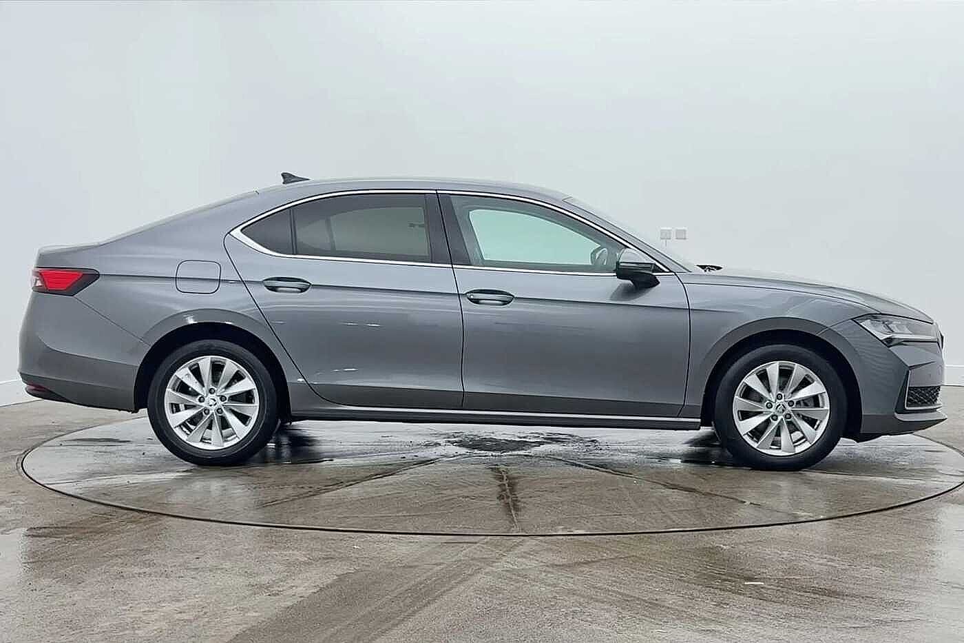 Used Skoda Superb 2024 for sale - 77334434: Photo 4