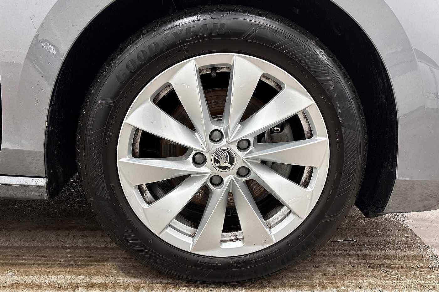 Used Skoda Superb 2024 for sale - 77334434: Photo 5