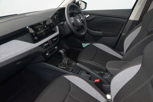 Used Skoda Kamiq 2024 for sale - 76287479: Photo 2