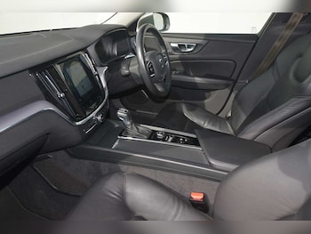 Used Volvo V60 2020 for sale - 76681157: Photo