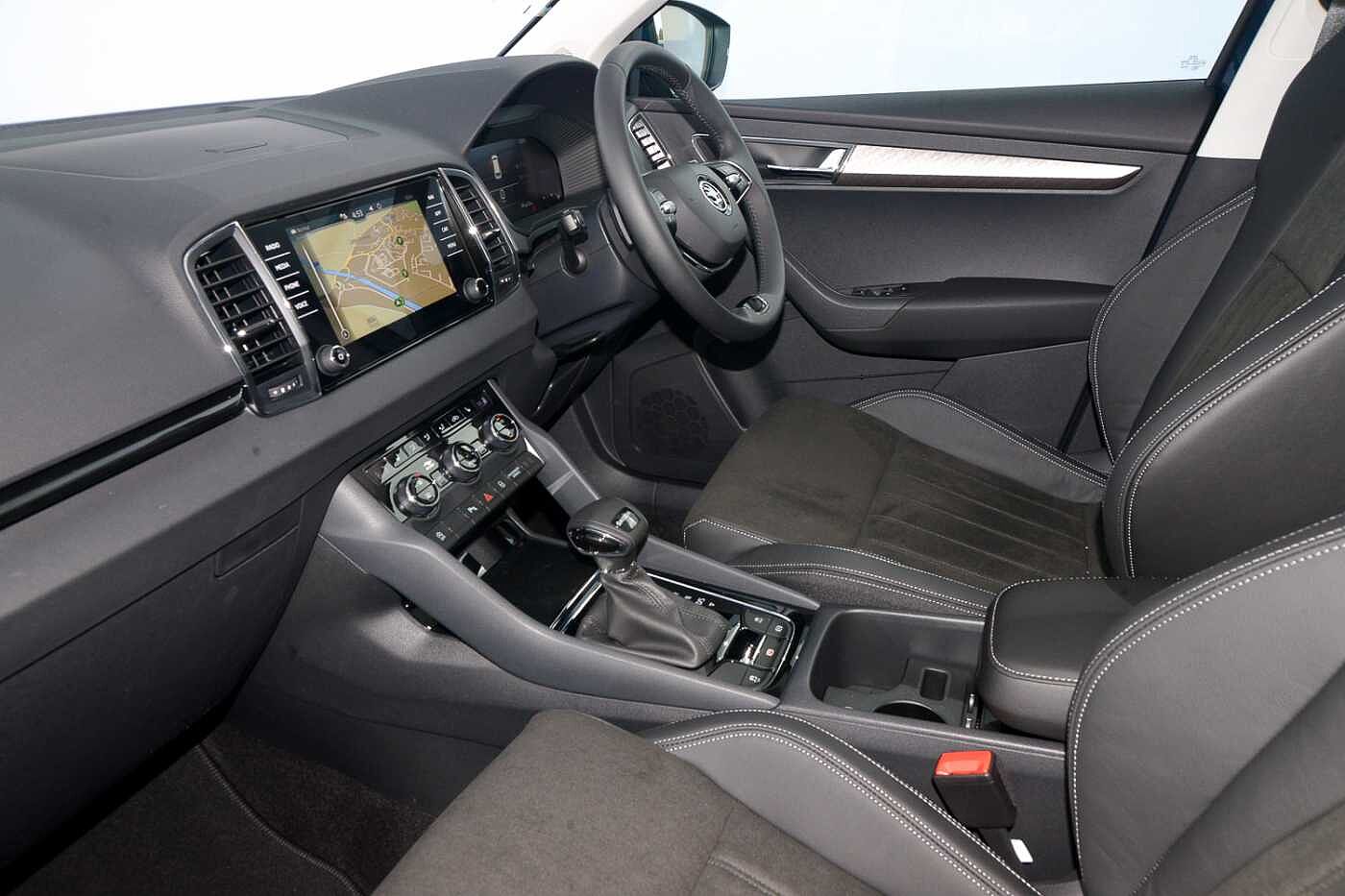 Used Skoda Karoq 2023 for sale - 77019123: Photo 2