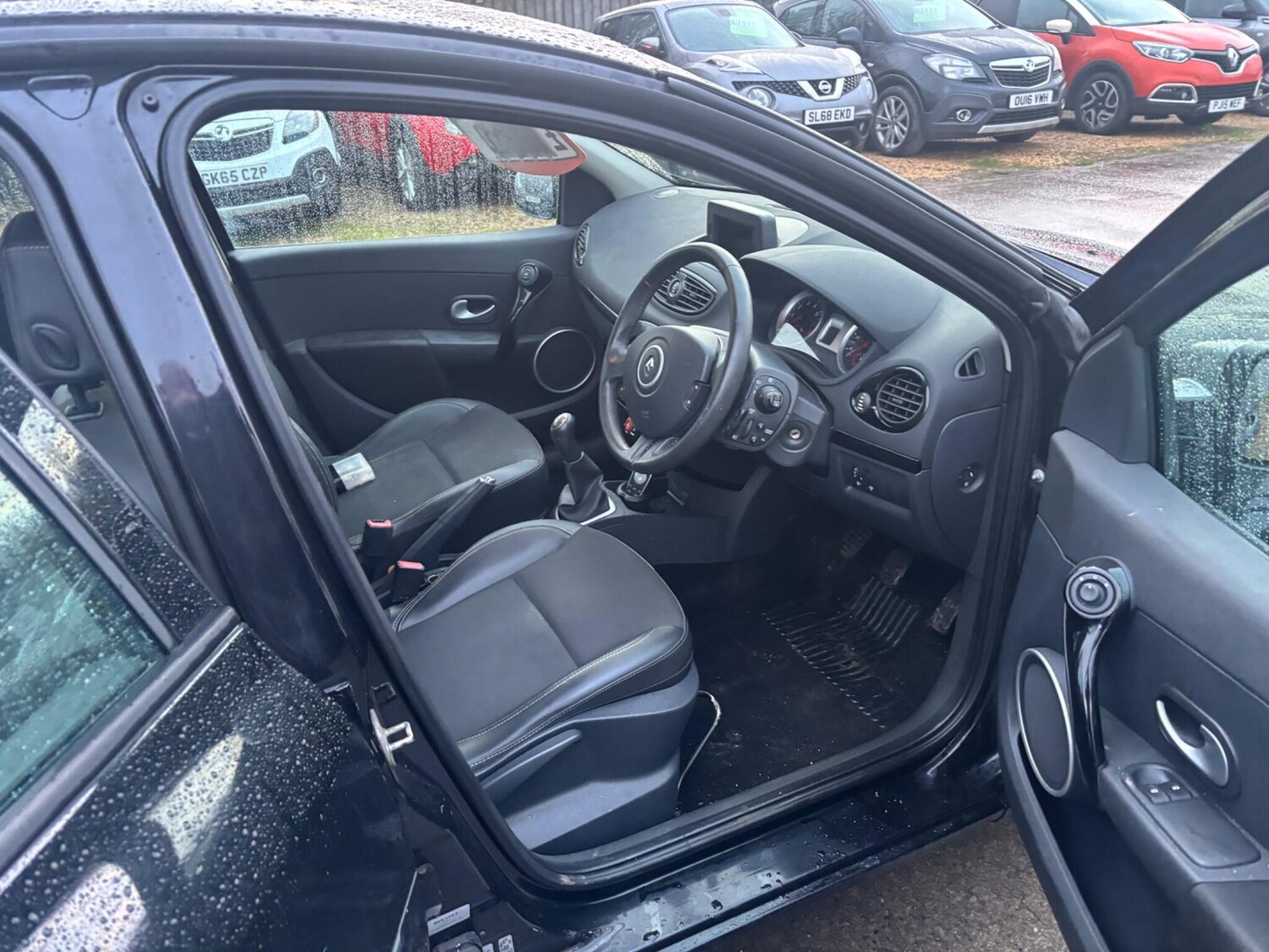 Used Renault Clio 2013 for sale - 77441326: Photo 12