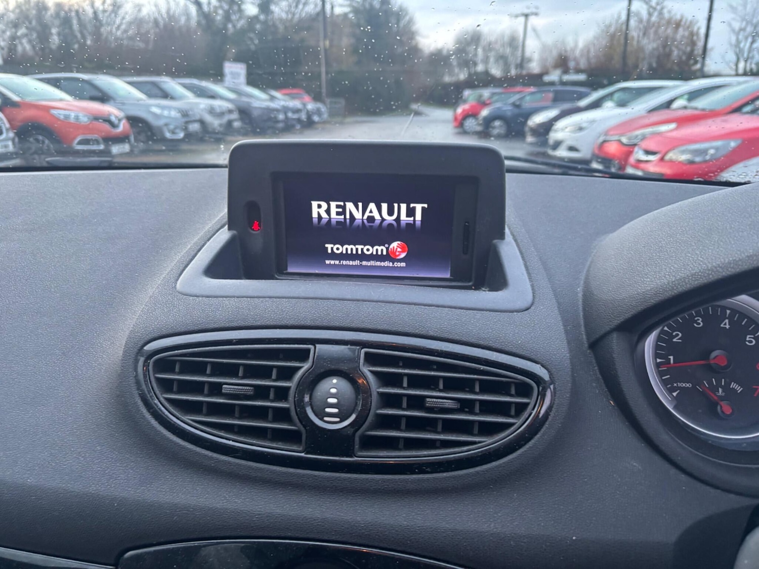 Used Renault Clio 2013 for sale - 77441326: Photo 13