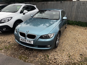 Used BMW 3 Series 2009 for sale - 76151516: Photo 2