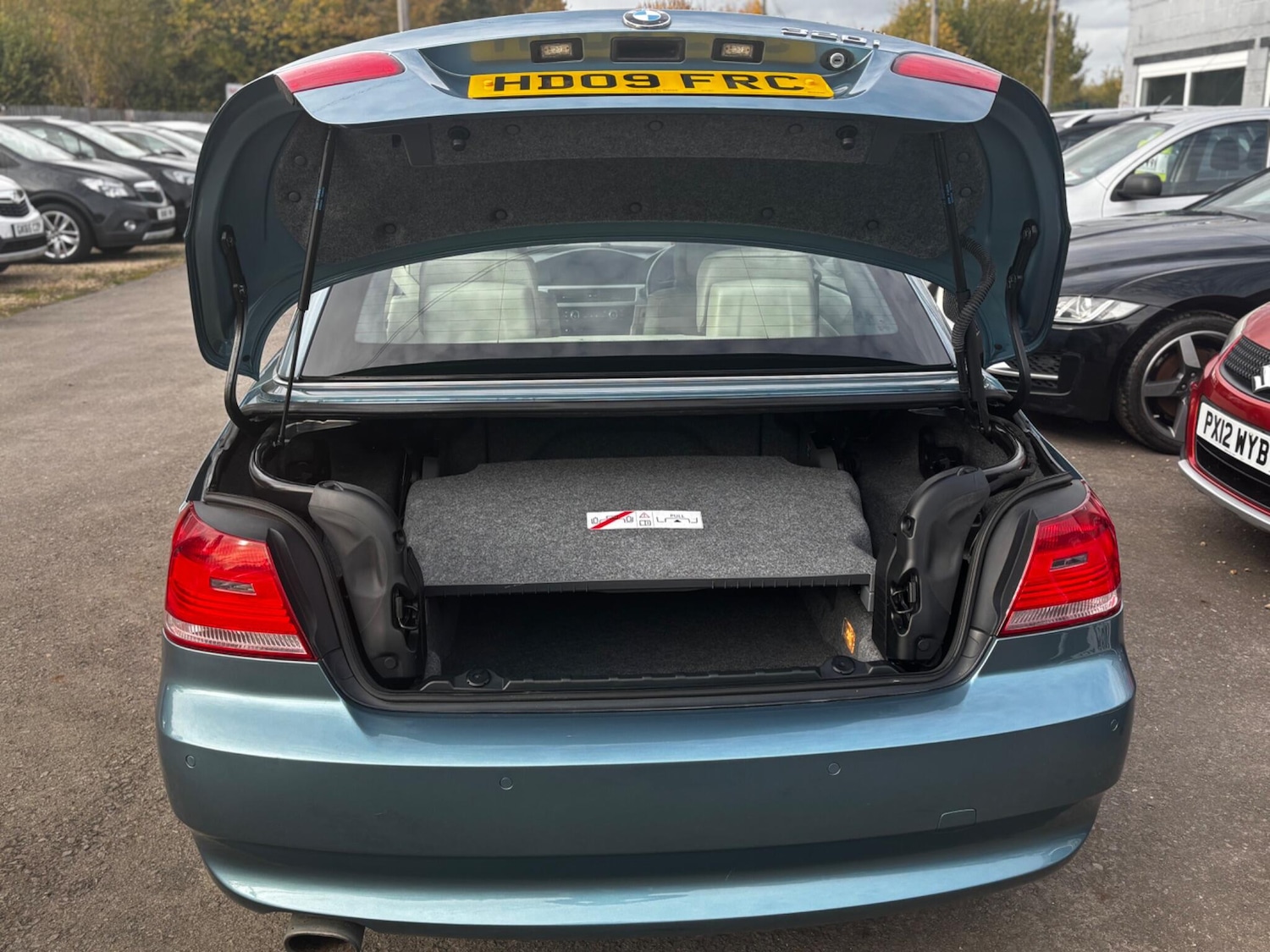 Used BMW 3 Series 2009 for sale - 76151516: Photo 7