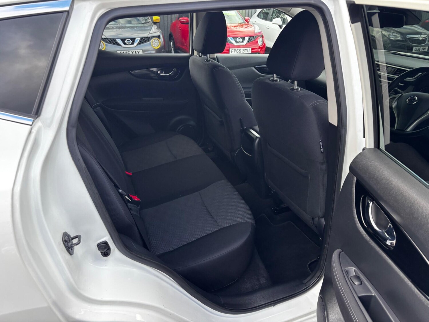 Used Nissan Qashqai 2016 for sale - 76866249: Photo 10