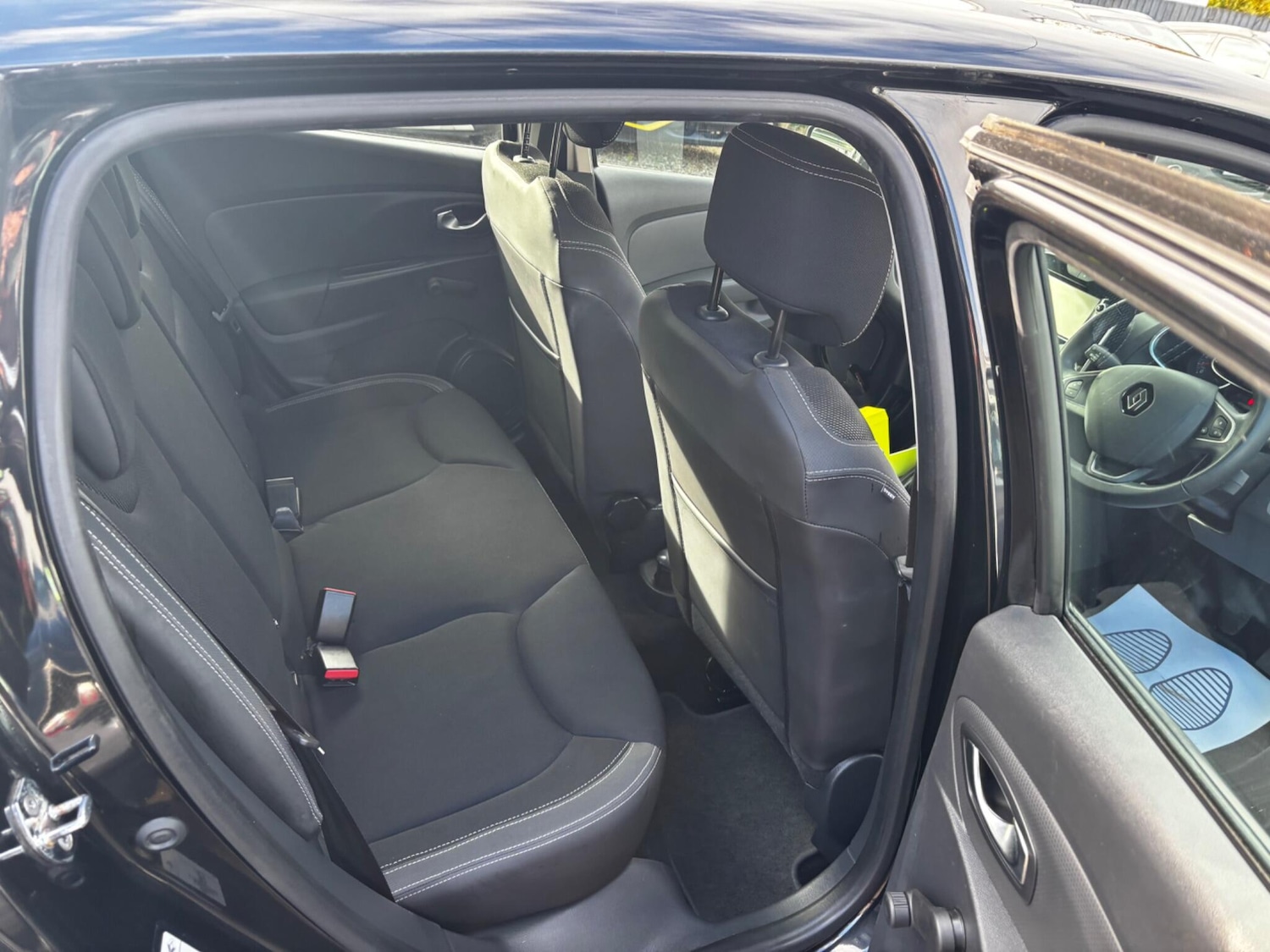 Used Renault Clio 2016 for sale - 76361253: Photo 10