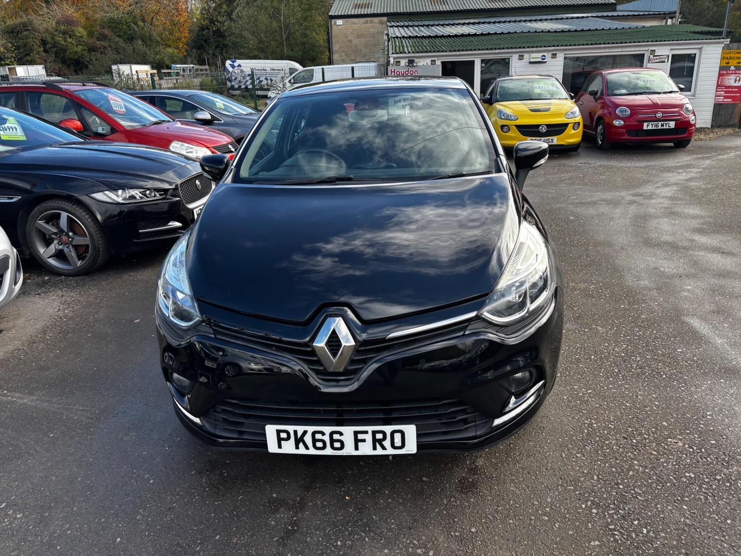 Used Renault Clio 2016 for sale - 76361253: Photo 2
