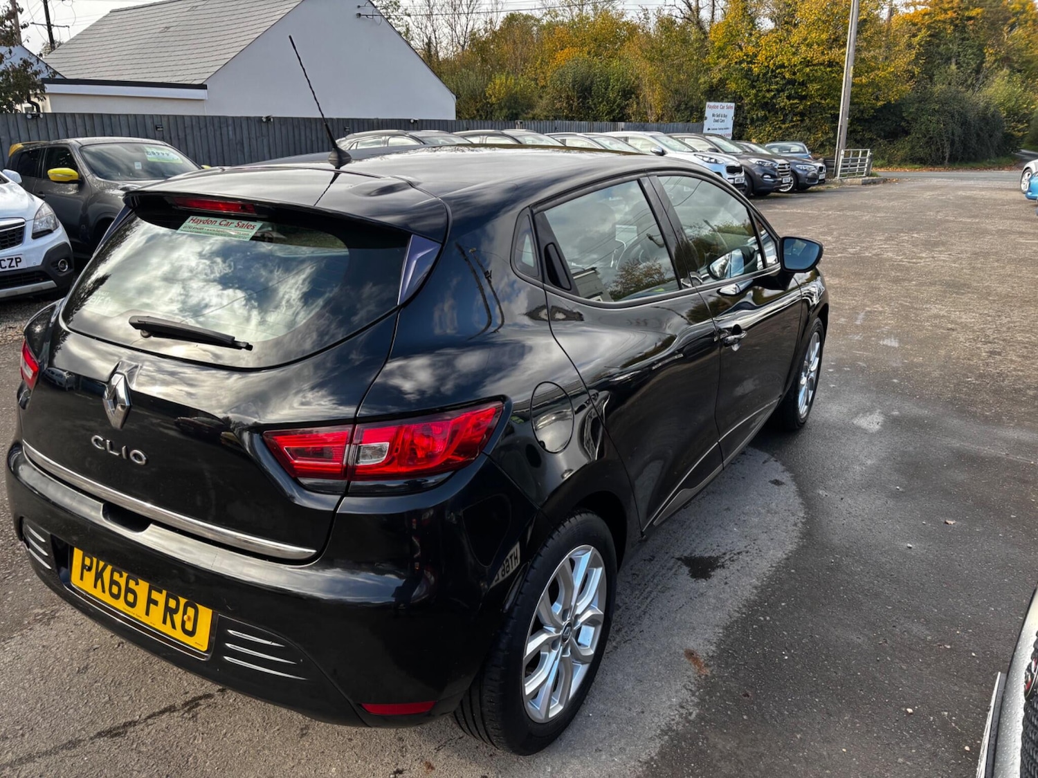 Used Renault Clio 2016 for sale - 76361253: Photo 4