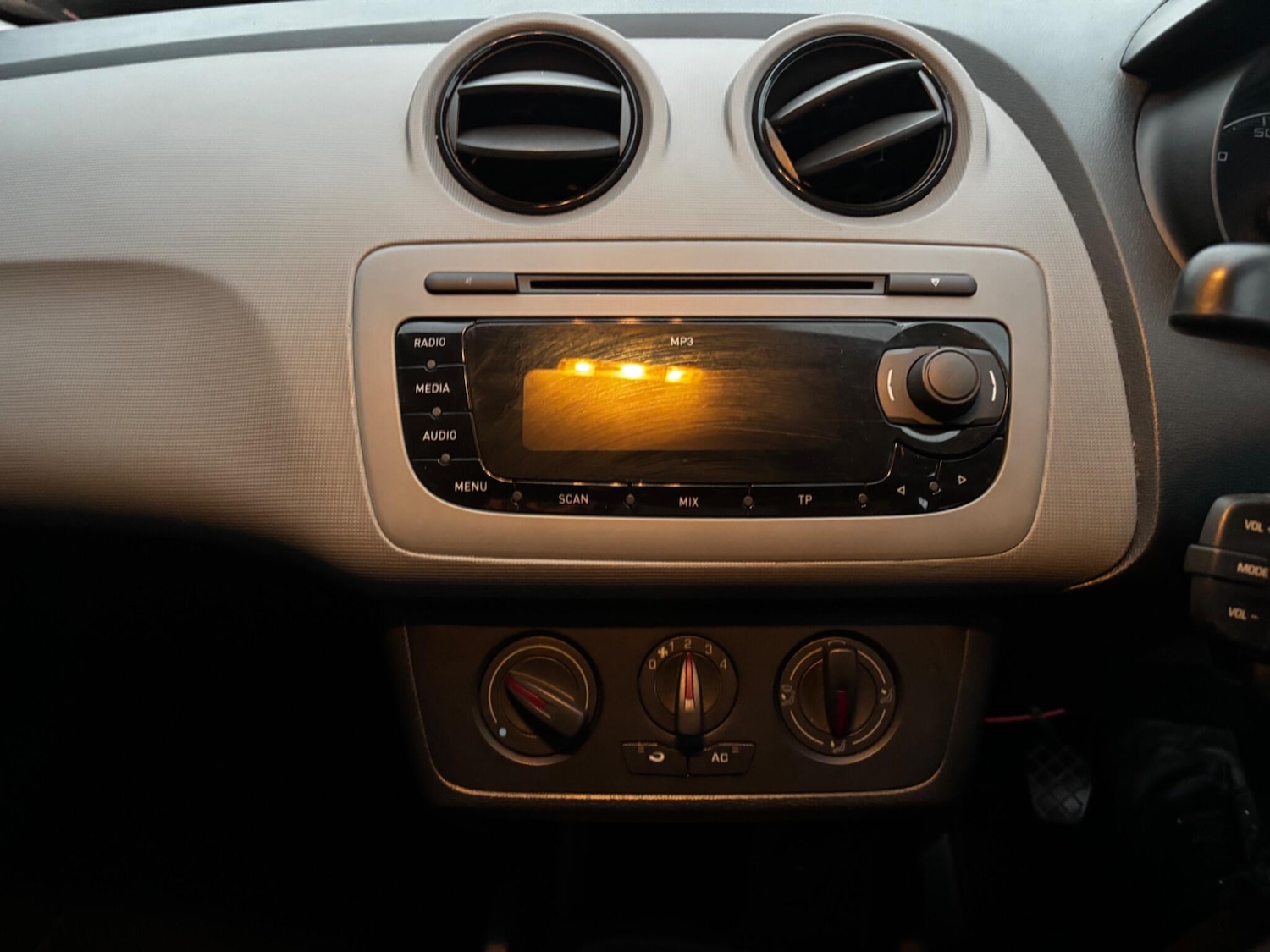 Used SEAT Ibiza 2012 for sale - 76166773: Photo 4
