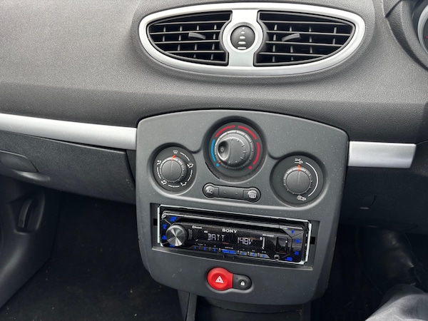 Used Renault Clio 2007 for sale - 75682069: Photo 6