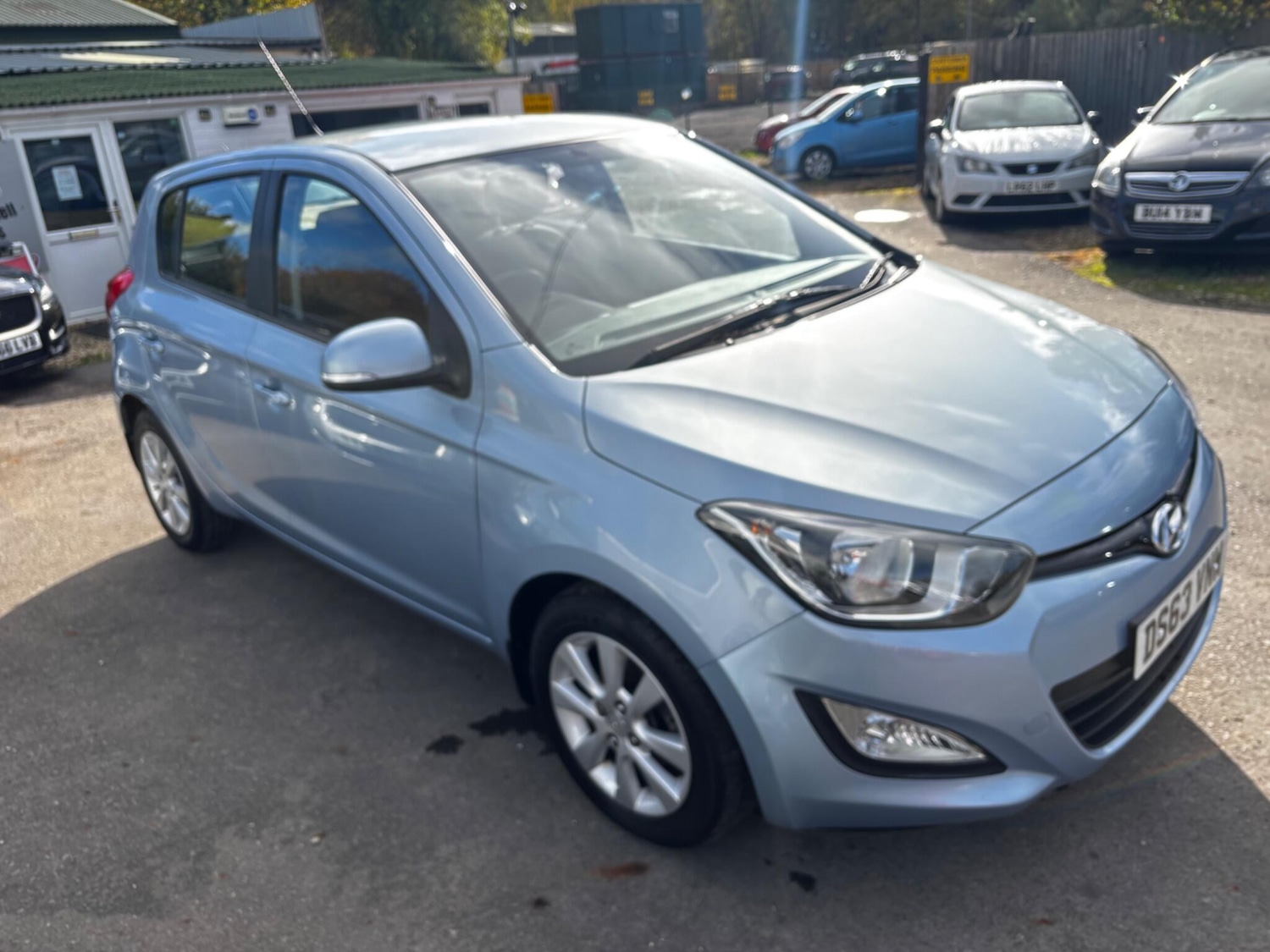 Used Hyundai i20 2014 for sale - 76336139: Photo 3