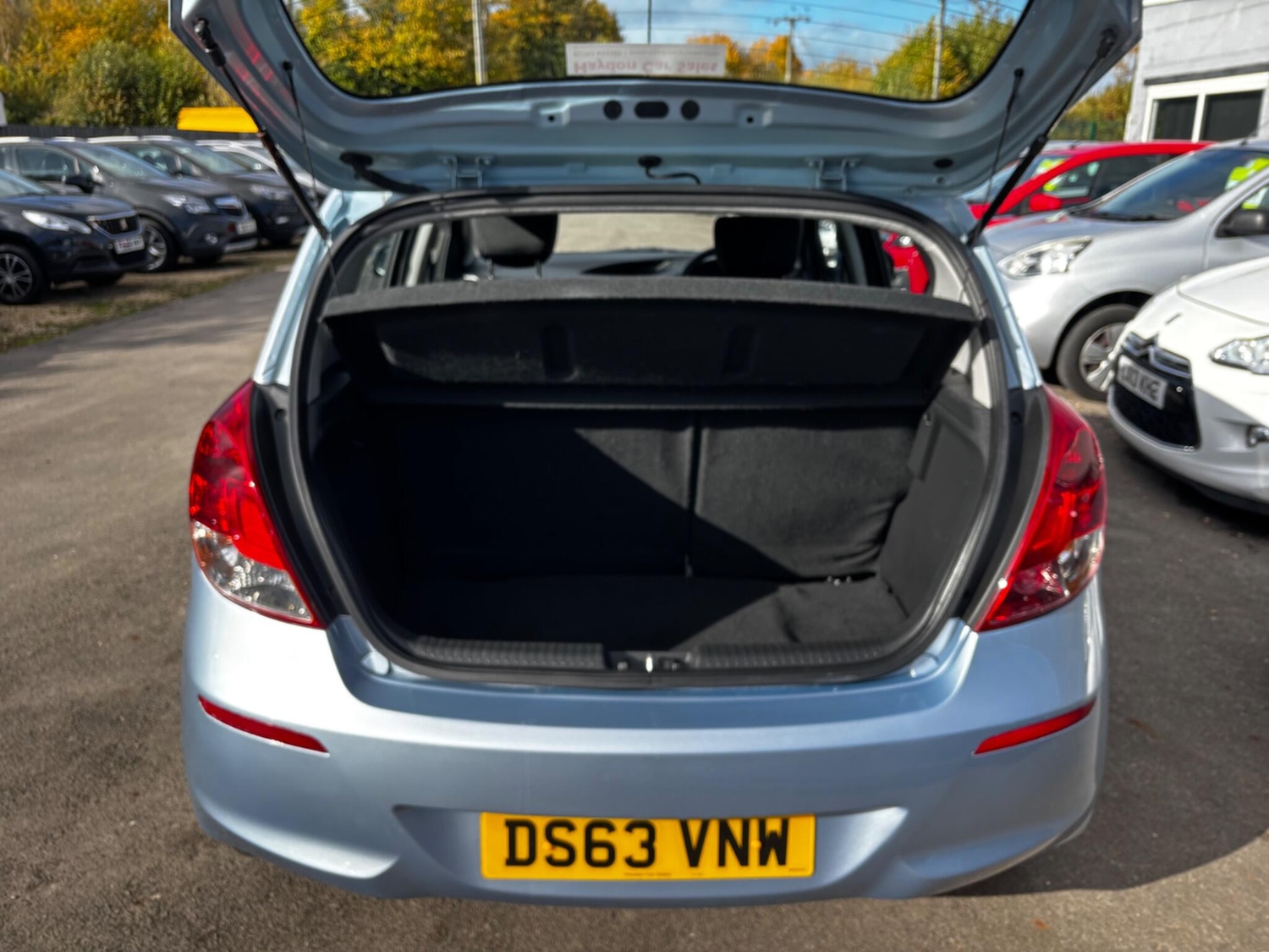 Used Hyundai i20 2014 for sale - 76336139: Photo 7