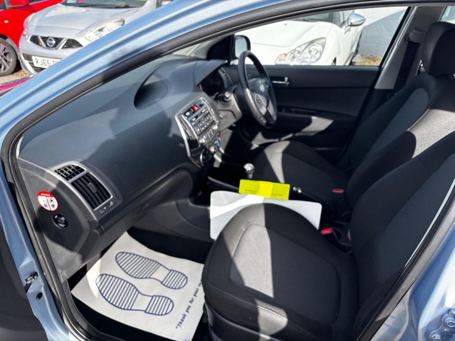 Used Hyundai i20 2014 for sale - 76336139: Photo 8