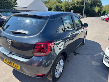 Used Dacia Sandero 2018 for sale - 79475625: Photo