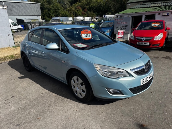 Used Vauxhall Astra 2010 for sale - 75378388: Photo 1