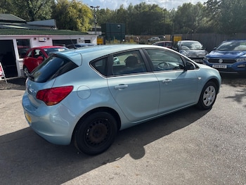Used Vauxhall Astra 2010 for sale - 75378388: Photo