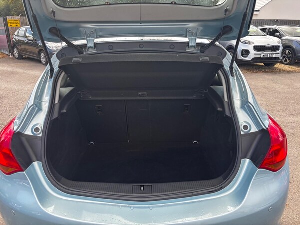 Used Vauxhall Astra 2010 for sale - 75378388: Photo 7