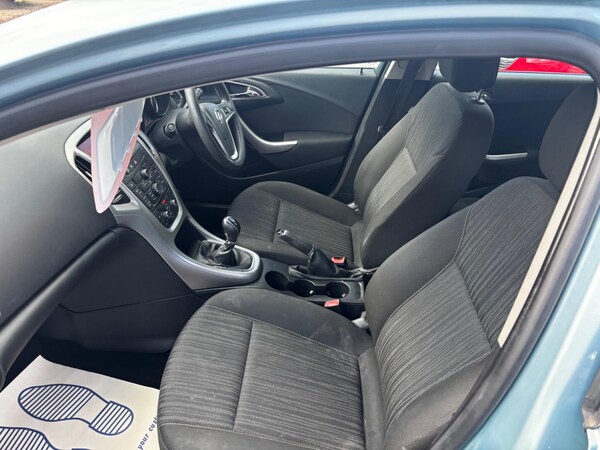 Used Vauxhall Astra 2010 for sale - 75378388: Photo 8