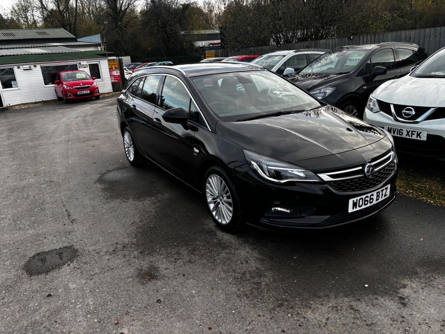 Used Vauxhall Astra 2017 for sale - 76865662: Photo 2