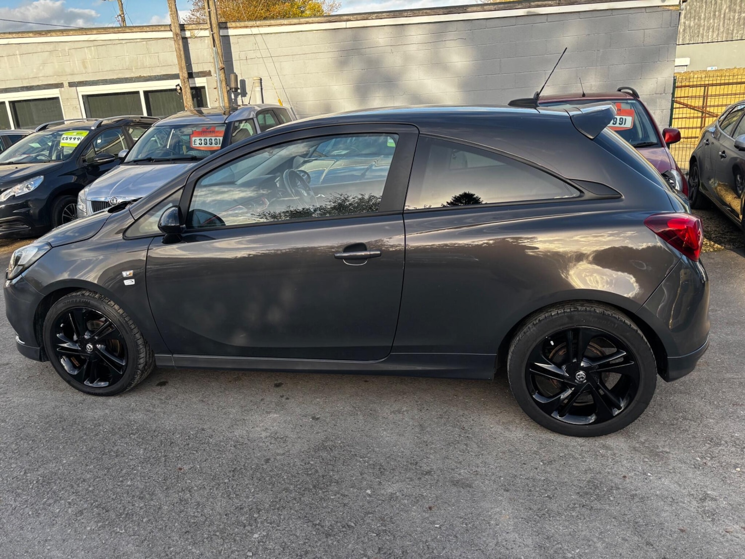 Used Vauxhall Corsa 2016 for sale - 76422912: Photo 3