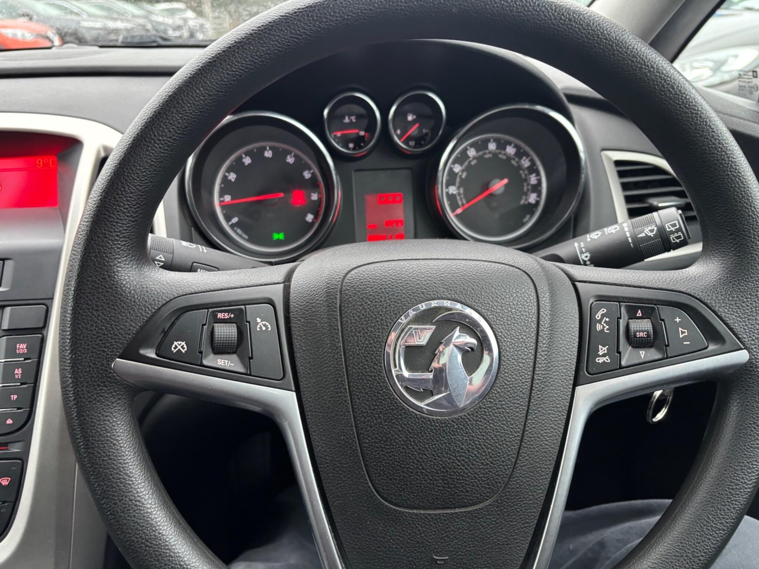 Used Vauxhall Astra 2010 for sale - 77538206: Photo 13