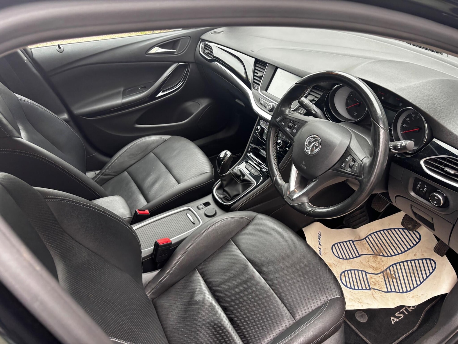 Used Vauxhall Astra 2017 for sale - 76472160: Photo 2