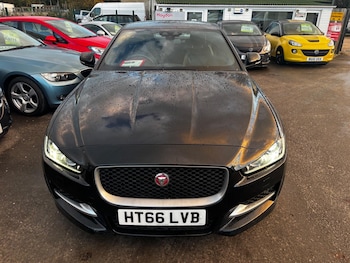 Used Jaguar XE 2017 for sale - 76753130: Photo
