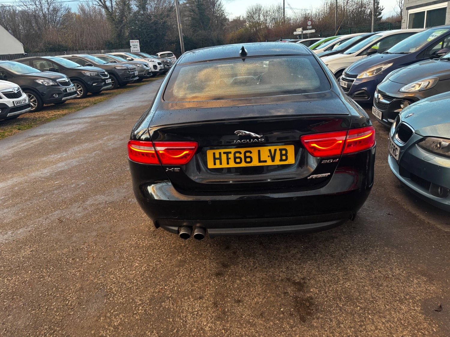 Used Jaguar XE 2017 for sale - 76753130: Photo 4