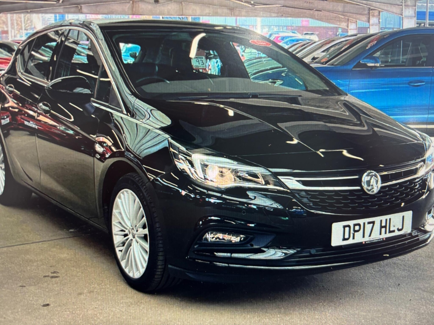 Used Vauxhall Astra 2017 for sale - 78019117: Photo 1