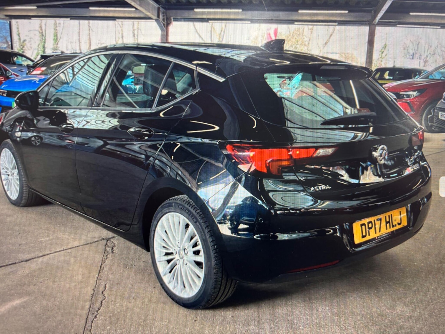 Used Vauxhall Astra 2017 for sale - 78019117: Photo 4