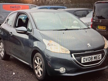 Used Peugeot 208 2014 for sale - 77510737: Photo