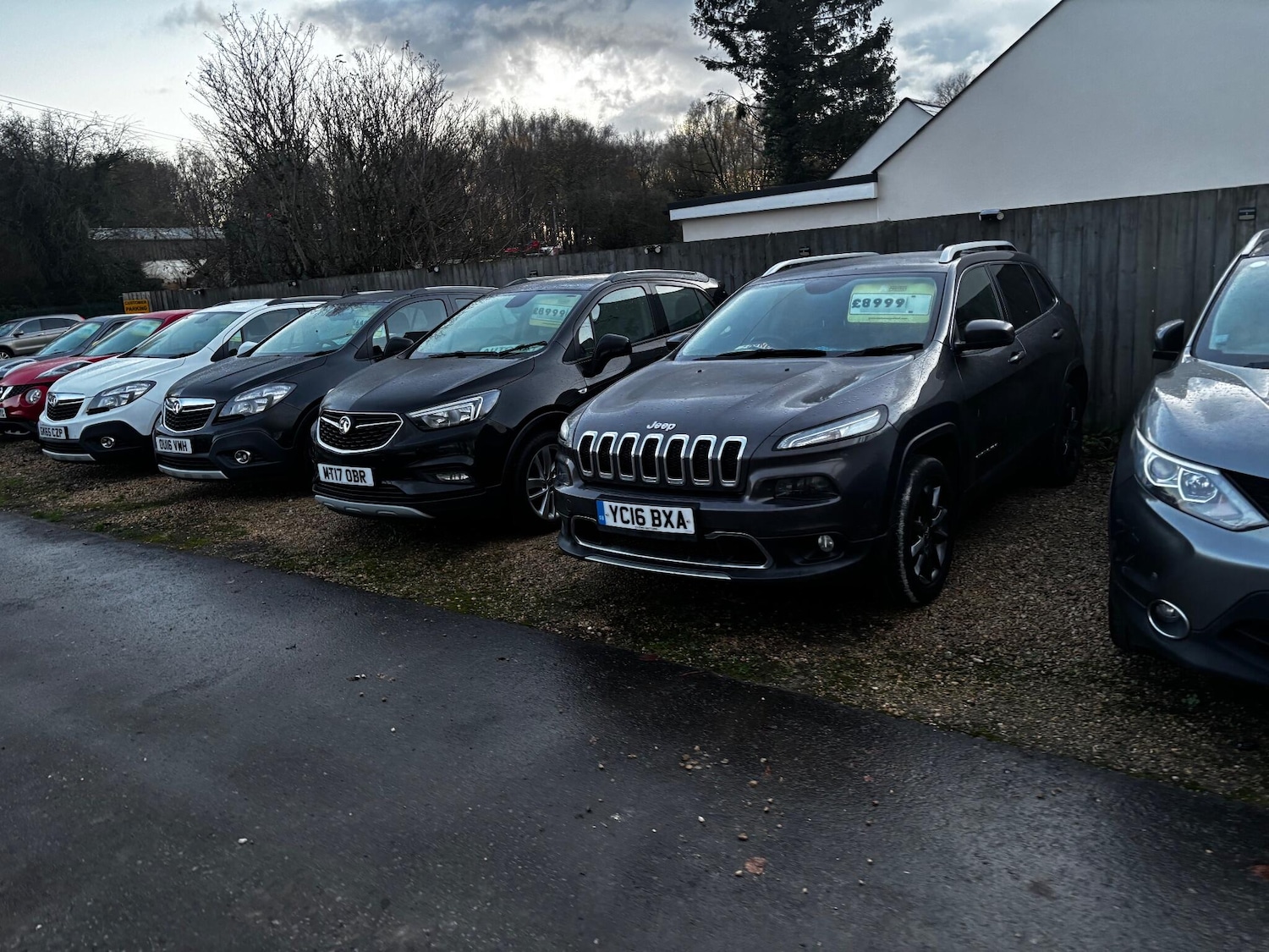 Used Peugeot 208 for sale - 76991037: Photo 2