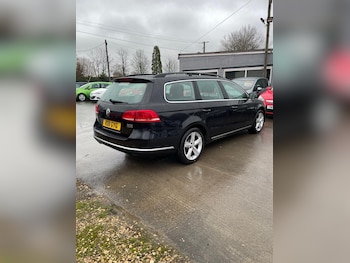 Used Volkswagen Passat 2011 for sale - 77040587: Photo