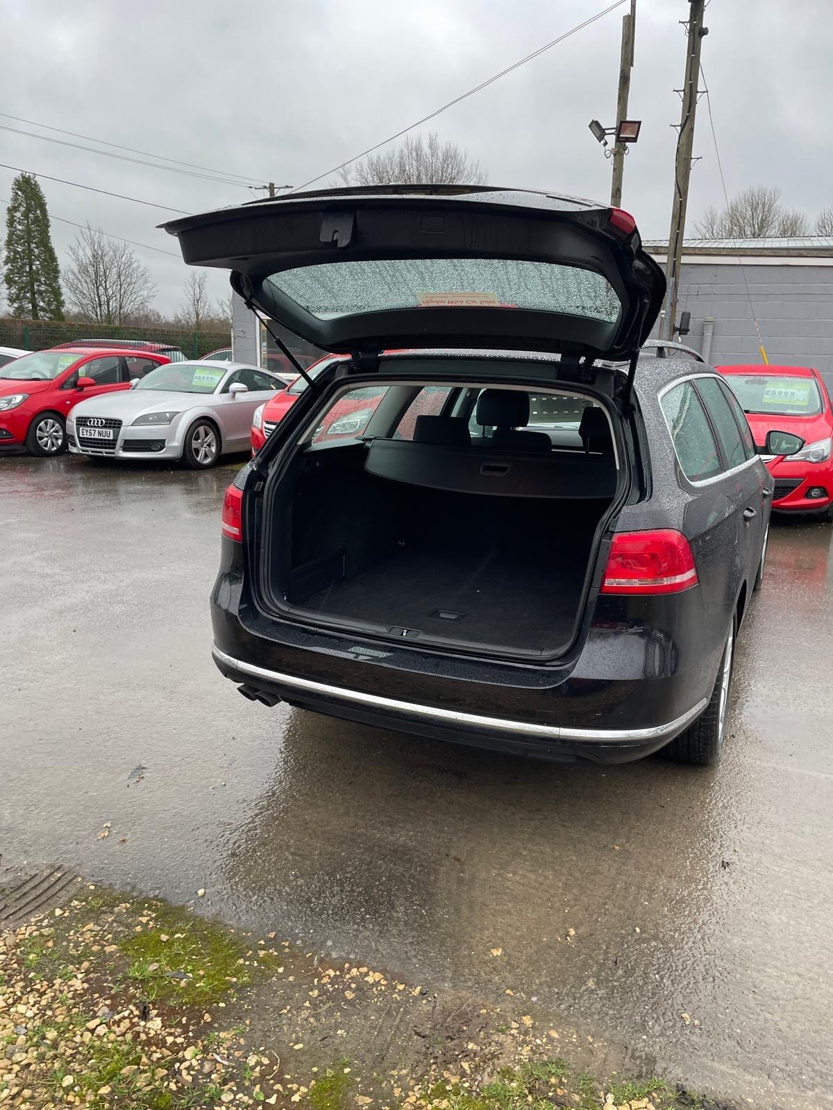 Used Volkswagen Passat 2011 for sale - 77040587: Photo 3