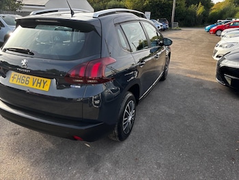 Used Peugeot 2008 2017 for sale - 75810154: Photo
