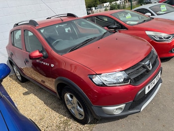 Used Dacia Sandero Stepway 2014 for sale - 78461074: Photo