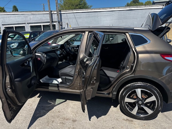 Used Nissan Qashqai 2016 for sale - 75600801: Photo 8