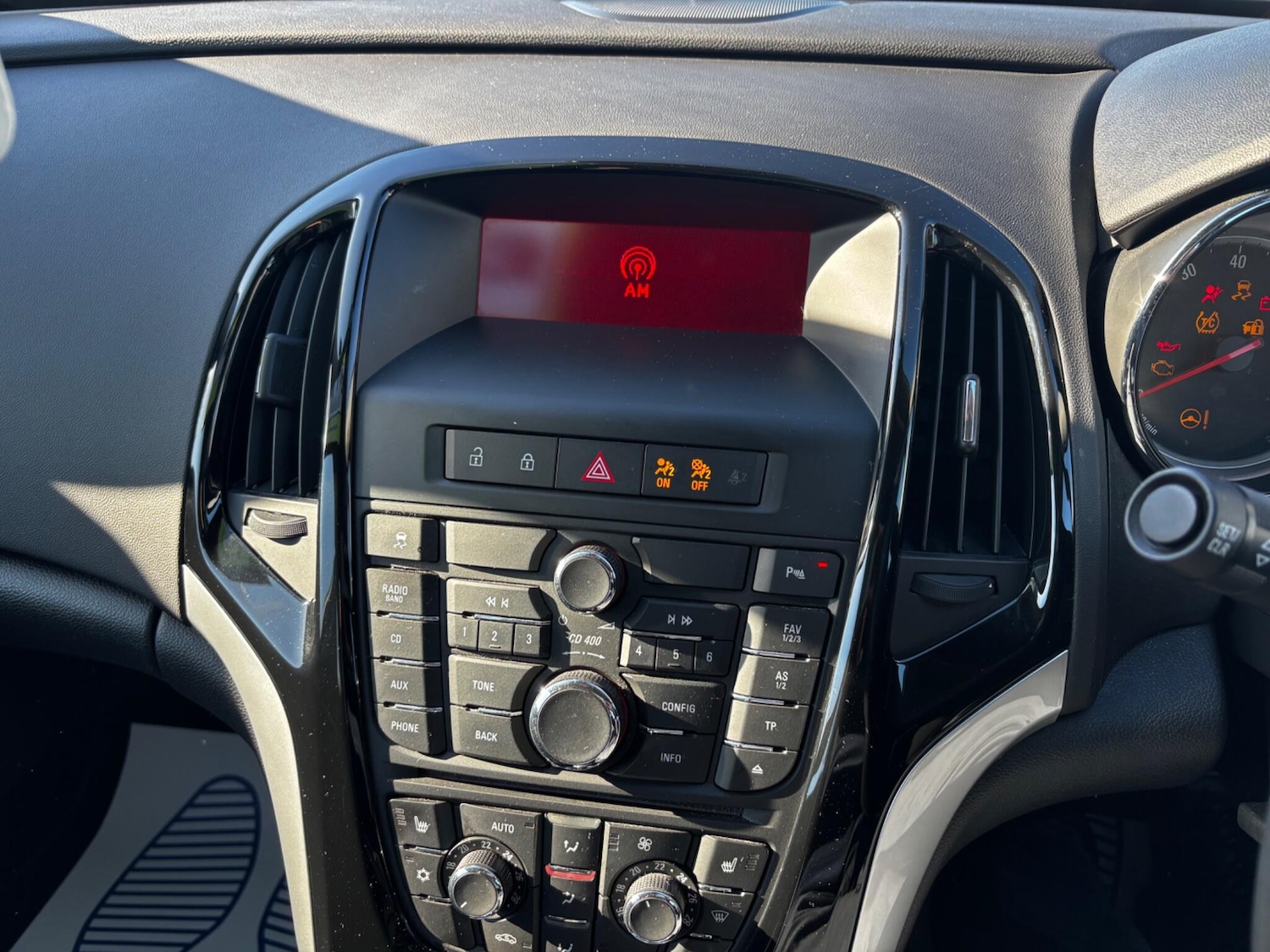 Used Vauxhall Astra 2015 for sale - 76032370: Photo 14